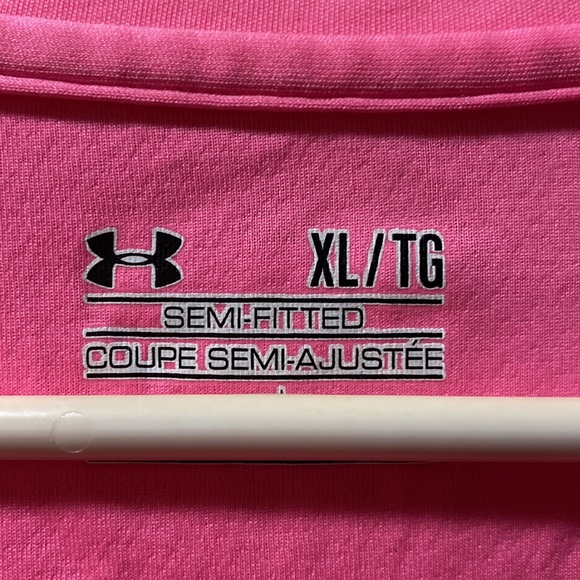 🌺4/25 UNDER ARMOUR SEMI FITTED T - Shirt Size XL - Picture 2 of 6